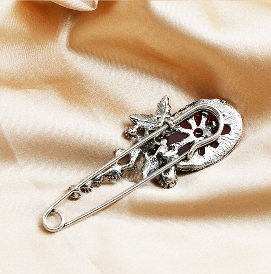 Ruby vintage pin Fashion Alloy brooch Personality Popular Etsy