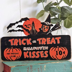 Vintage Halloween sign Halloween mantel decor Retro Halloween Halloween gift Spooky Sign Fall Decor Autumn sign Halloween Candy Witch decor