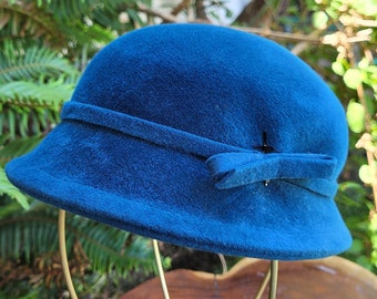 Vintage 60's Peacock Blue Beaver Velour Hat