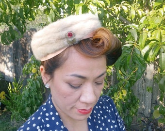 Vintage 1950's Mink Fur and Satin Pillbox Hat / gray and pink with flower pin