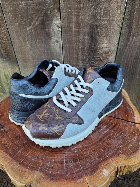 Men's Louis Vuitton Luxury Monogram Sneakers