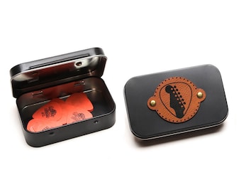 Deluxe Pick Tin with Leatherette Badge - Guitar Left Handed Headstock