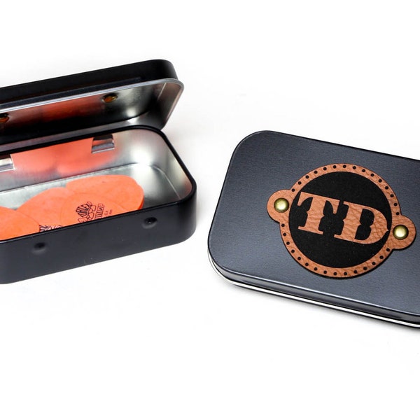 Custom Initials - Deluxe Pick Tin with Leatherette Badge