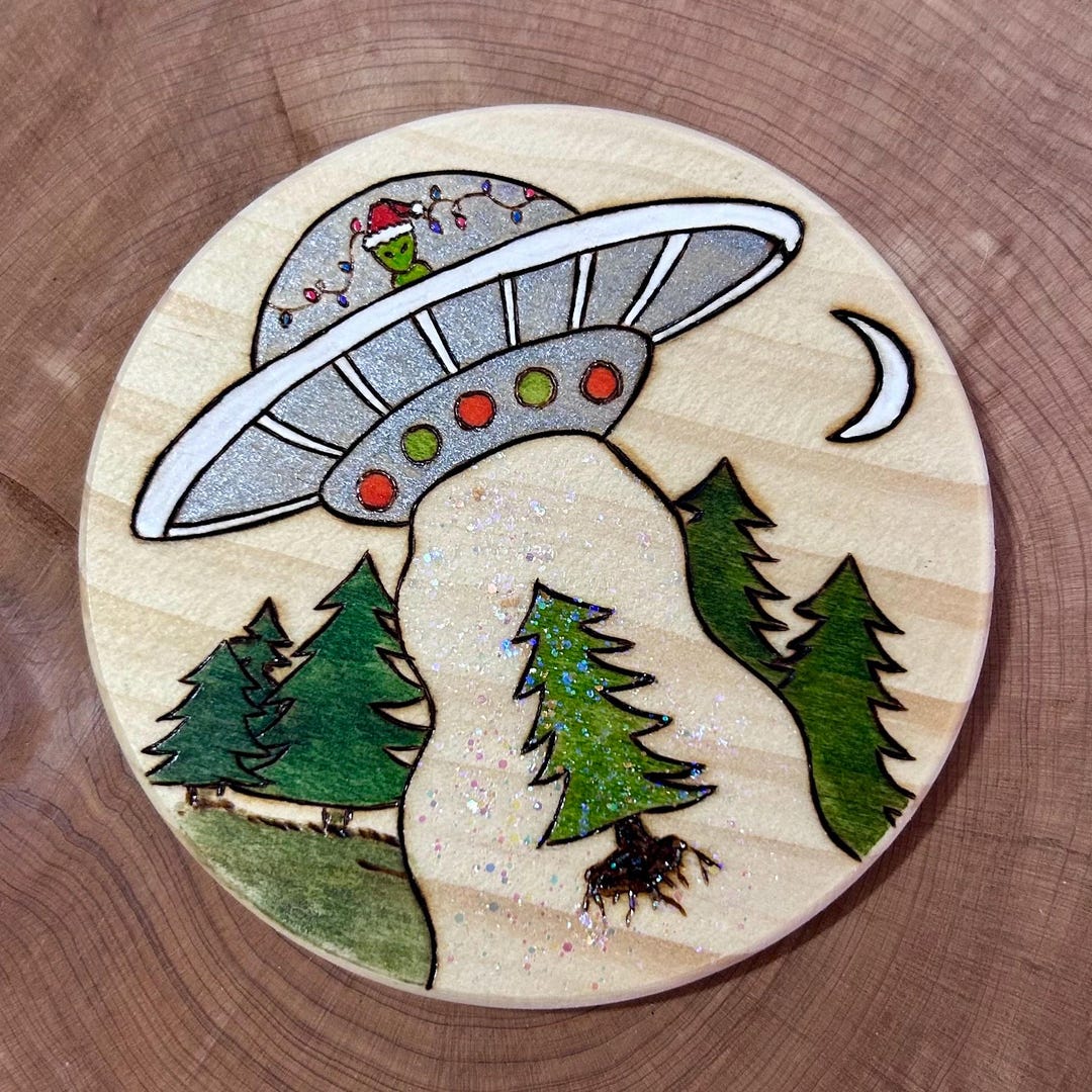 Alien Beaming up Christmas Tree Wood Burned Wood Slice Magnet - Etsy