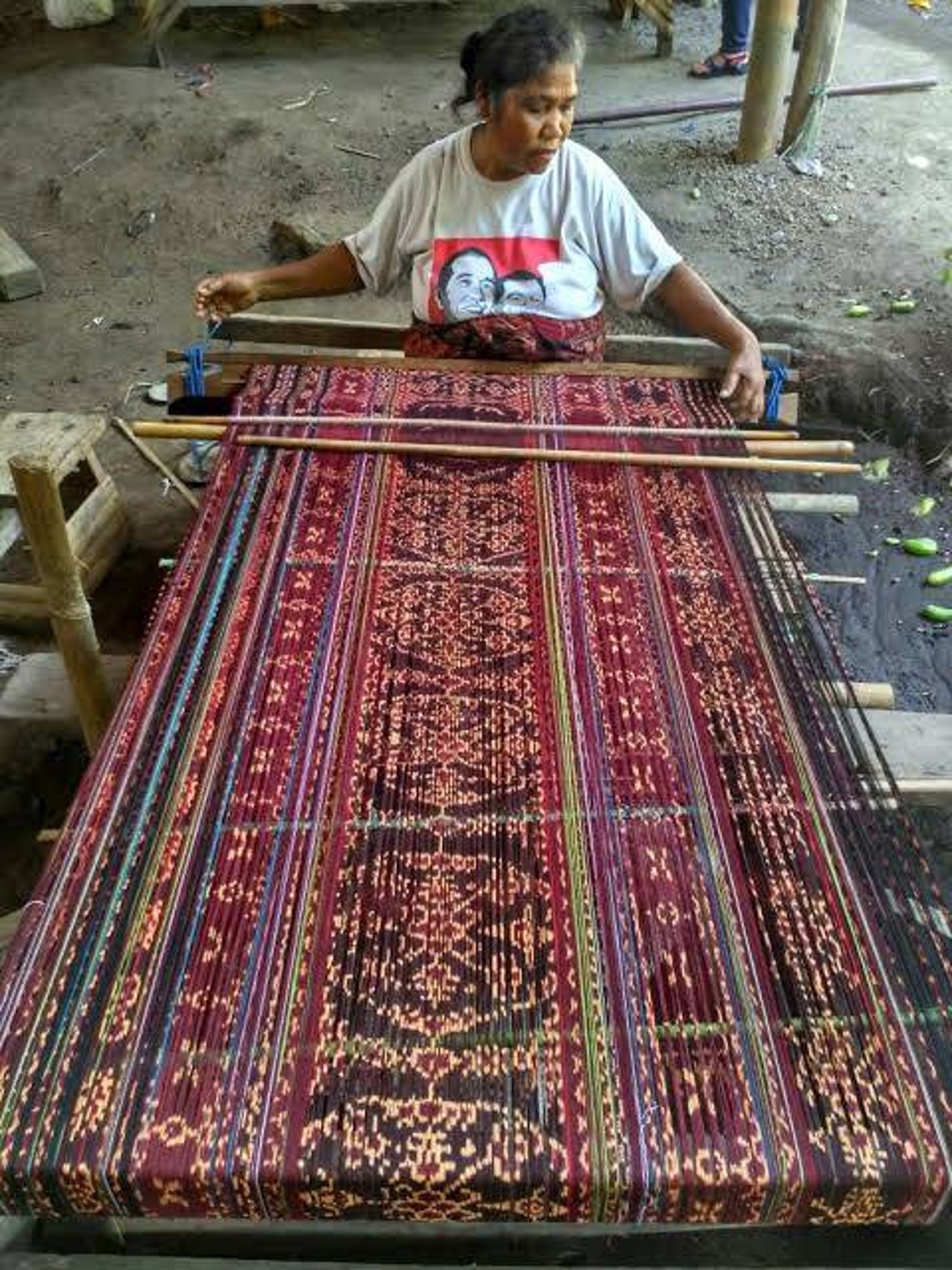 TTS07 Maumere Ikat Woven Indonesian Textile Indonesian