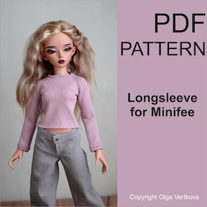Peut inclure: Patron PDF pour un haut à manches longues pour une poupée Minifee. Le patron est pour un haut rose à manches longues et un pantalon gris.