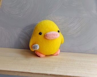 Duck with a knife Pdf pattern and tutorial, plush duck sewing tutorial, stuffed animal pattern, easy pattern, plushie pattern