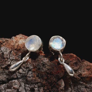 Rainbow Moonstone Stud Earrings-925 Sterling Silver Earring-Round Cut Natural Moonstone Studs-Statement Minimalist Earrings-Handmade Earring