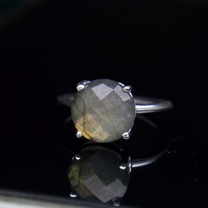 Natural Labradorite Ring-Engagement Ring-925 Sterling Silver Ring-Rose Cut Labradorite Ring-Prong Setting Ring-Gift For Her-Handmade Ring