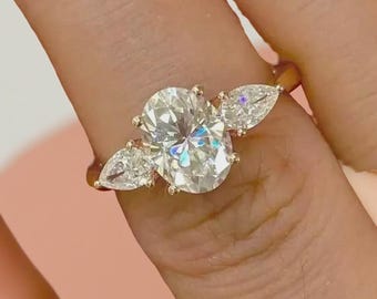 1.20 CT Oval Cut Moissanite Three Stone Engagement Ring 14k Solid Gold Wedding Ring Oval and Pear Cut Ring Bridal Anniversary Ring Gifts Her