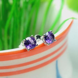 Natural Amethyst Stud Earrings-925 Sterling Silver Earring-Round Cut Amethyst Studs-Statement Minimalist Earrings-women Handmade Earring