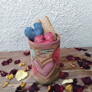 Aged hearts in a rag vase, Set of a rag bowl with 6 primitive hearts,  Primitive rag Bowl With Hearts, Bowl Fillers, Recycled fabric bowl