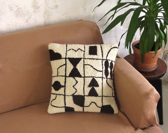 Textured pillow cover Brown accent pillow case Shape pattern decorative pillow Tufted pillow 18x18rug pillow Ivory Home decor New home gift