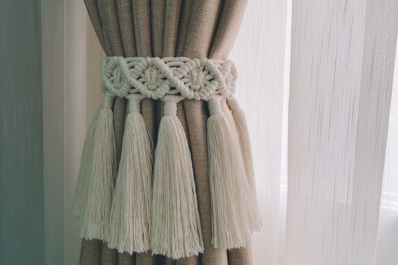 macrame curtain tie back pattern
