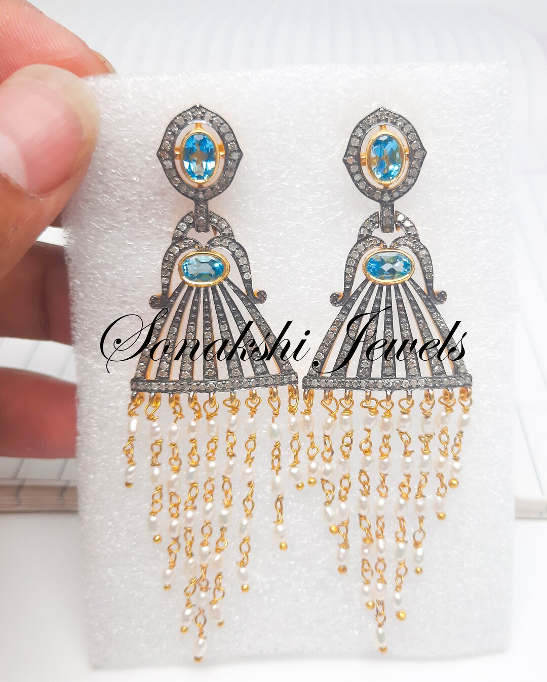 Pendiente de topacio azul cielo con diamante pavé de talla - Etsy España