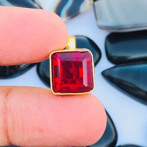 Faceted Garnet Quartz Adjustable Ring: 18K Gold Plated Brass