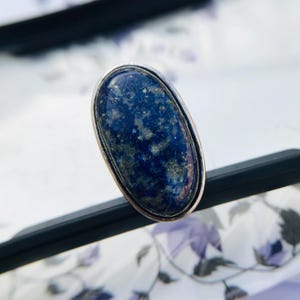 Oval Lapis Lazuli Sterling Silver Ring - Size 7