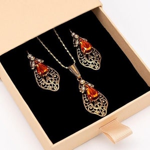 Caramel Topaz Gold Earrings & Necklace Set | Ortica Handmade Vintage Jewelry | Made in Italy |  Art Nouveau Victorian Deco Lace Tuscany