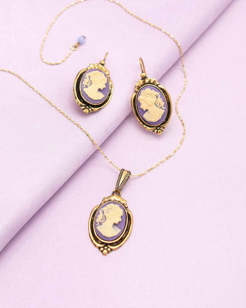 Lavender Cameo Gold Earrings & Necklace Set Ortica Handmade Vintage Jewelry Made in Italy Art Nouveau Victorian Art Deco Renaissance zdjęcie 1