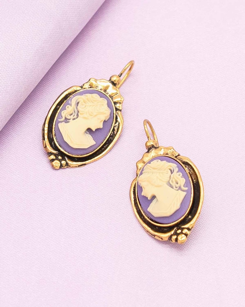 Lavender Cameo Gold Earrings & Necklace Set Ortica Handmade Vintage Jewelry Made in Italy Art Nouveau Victorian Art Deco Renaissance zdjęcie 4