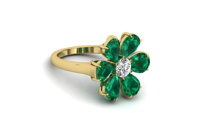 Flower ring. Moissanite Ring 4.20 CT Vintage Art Deco Ring Green Stone Ring Emerald Wedding Engagement Bridal Ring Solitaire Ring