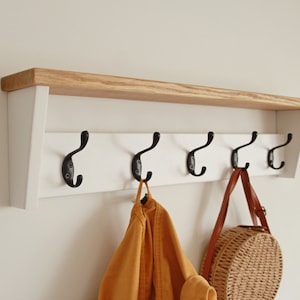 Shabby Chic Coat Storage with Shelf for Entryway, White Coat Rack with Oak Shelf