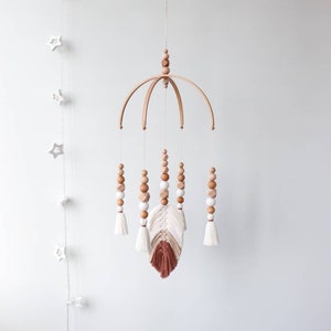 Macramé babymobiel voor wieg, boho kinderkamerinrichting, neutraal babyshowercadeau