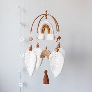 Babymobiel macramé, boho-inrichting kinderkamer, regenboog mobiel voor wieg, mobiel sterren