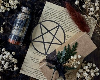 Spell jar Protection: Out of Reach and its activation ritual