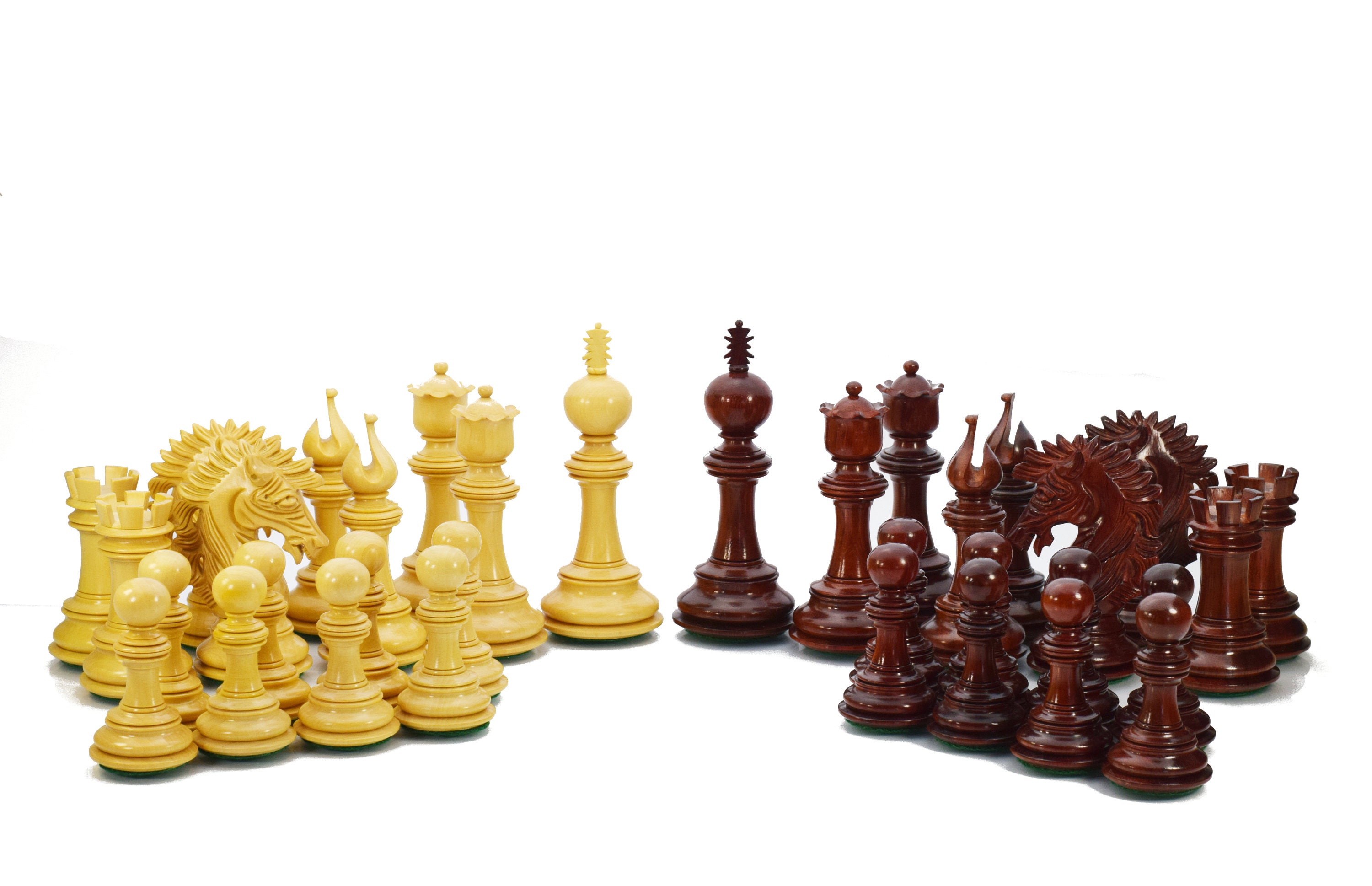 Set Scacchi ROOGU Camelot XL – Pezzi In Legno Di Padauk E Bosso, 4.7 Pollici, Fatto A Mano In India - Foto 2