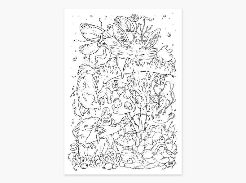 Peut inclure: Illustration en noir et blanc d'une sc&egrave;ne fantastique. Une cr&eacute;ature f&eacute;line avec des ailes de papillon repose sur un champignon, entour&eacute;e d'autres cr&eacute;atures et plantes fantastiques. L'&oelig;uvre est d&eacute;taill&eacute;e et complexe.