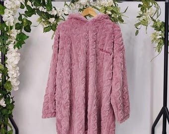 Women's Personalised Oversized Hooded Blanket, Comfortable and Cosy, Perfect Gift Adults Loungewear