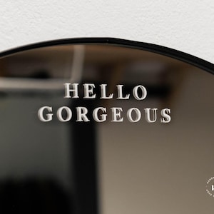 Sticker Hello Gorgeous · Achtsamkeit Geschenk · Laptop Aufkleber
