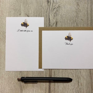 Tarjetas de notas personalizadas con forma de abeja, tamaño A6, juego de 10, sobres, juego de regalo, juego de escritura, papelería personalizada, juego de cartas, papel para notas, tarjeta de agradecimiento