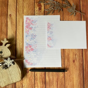 Juego de escritura A5 con motivos florales navideños azules, juego de escritura, amigo por correspondencia, papelería personalizada, juego de cartas, papel y sobres para escribir A5, papel para notas