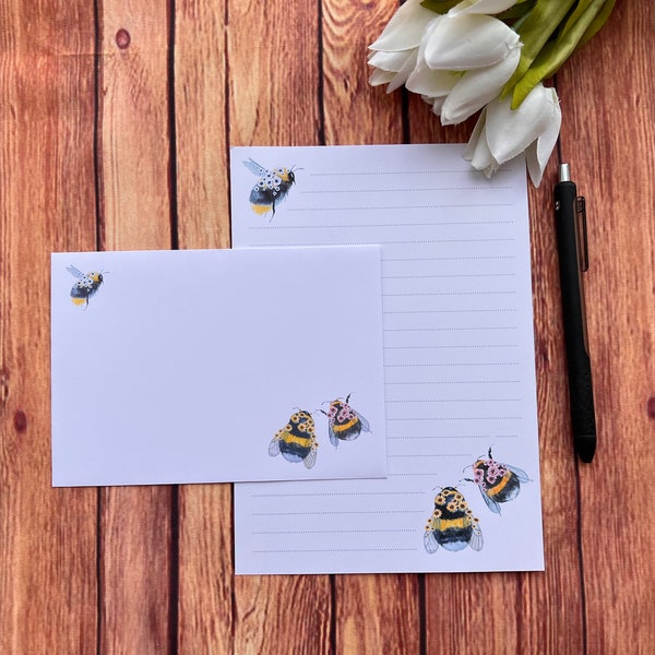 Floral Bees A5 Writing Set, Snail Mail, Happy Post, Penpal, Custom Stationery, Letter Set, A5 Writing Paper and Envelopes, Note Paper