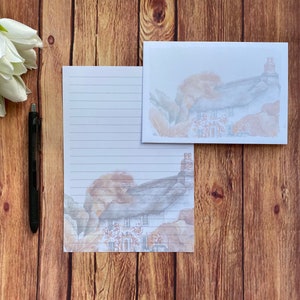 Juego de escritura A5 con diseño de cabaña con techo de paja, juego de escritura, amigo por correspondencia, papelería personalizada, juego de cartas, sobres para juego de escritura A5, papel para notas, Halloween