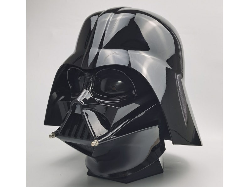 don post anakin skywalker helmet