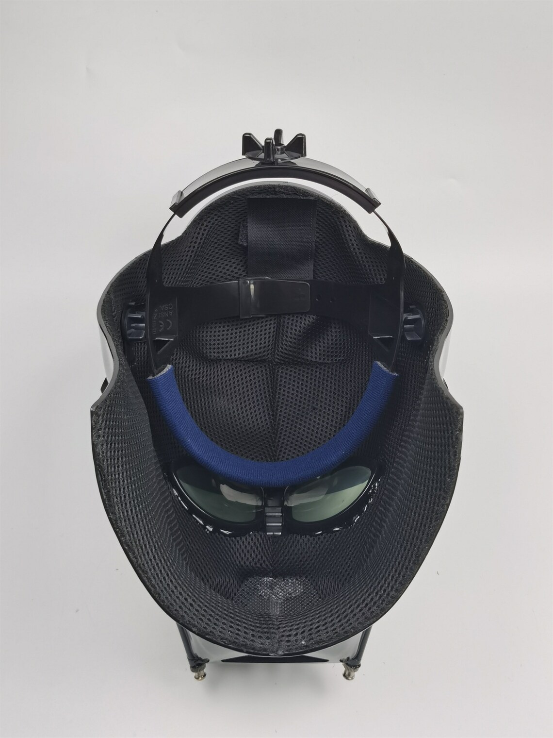 don post anakin skywalker helmet