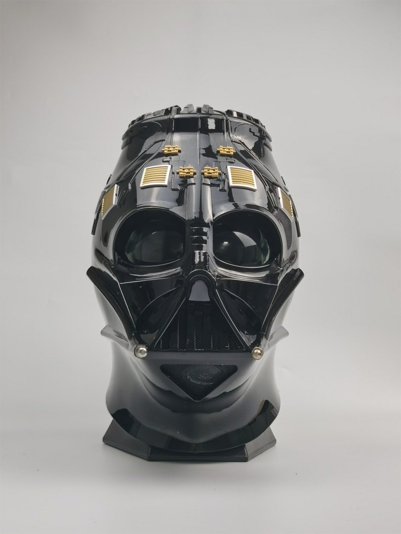 don post anakin skywalker helmet