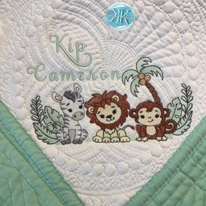 Personalized baby quilt blanket, embroidered quilt, heirloom quilted blanket, personalized embroidery blanket, baby blanket