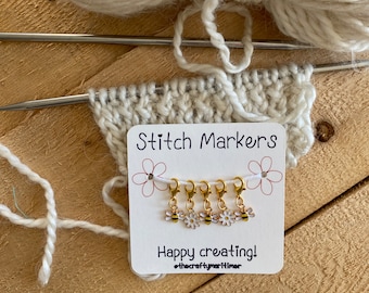 Gold bee and daisy stitch markers | Knitting markers | Crochet markers | Stitch markers | Knitting counter | Crochet counter | Bee charm