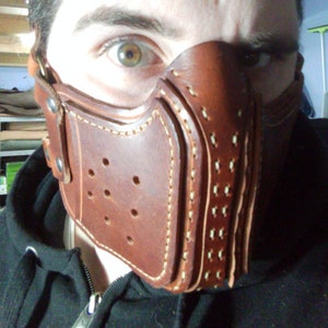Leather mask with filter pocket - Made in Italy