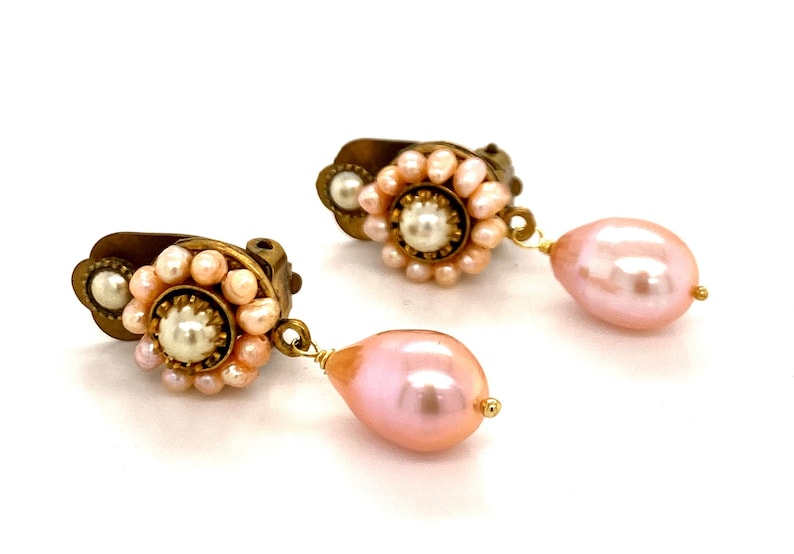 Flower lobe earrings with clips micro pearls and drops of pink pearls