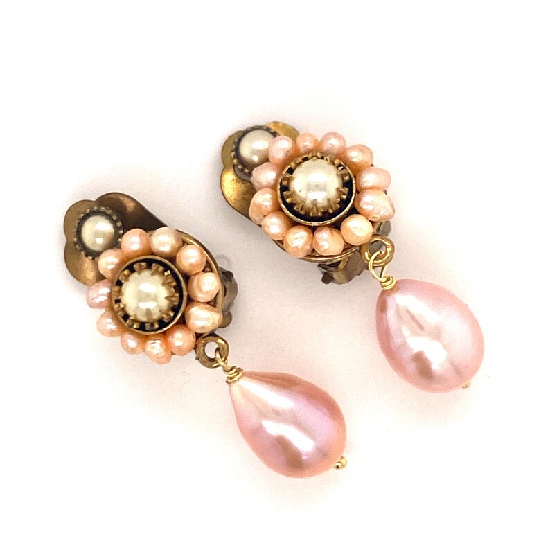 Flower lobe earrings with clips micro pearls and drops of pink pearls