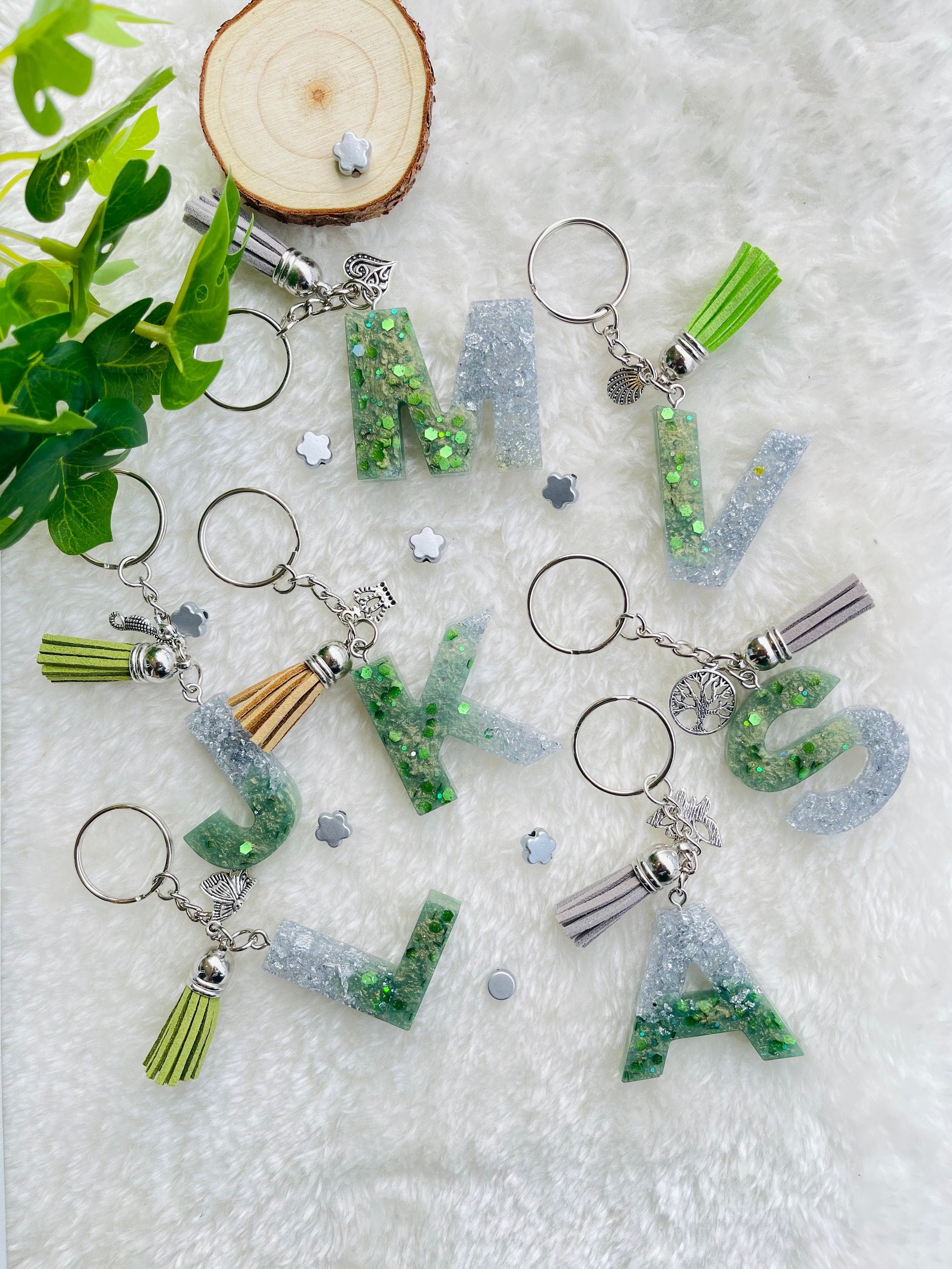 PERSONALISED Name Custom Resin Keychain With Tassel And Charm Etsy 日本