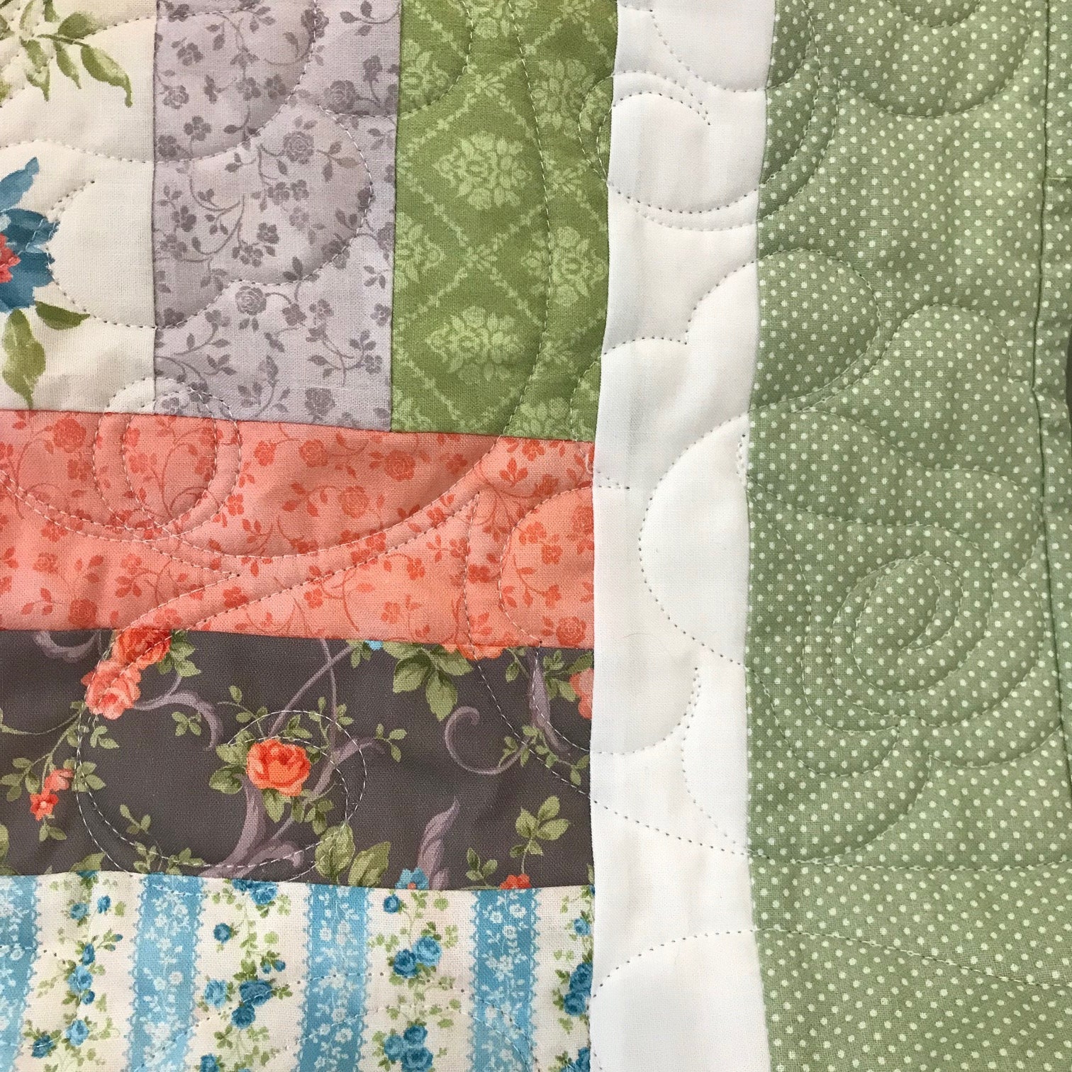 Scrappy Floral Handmade Quilt - Etsy
