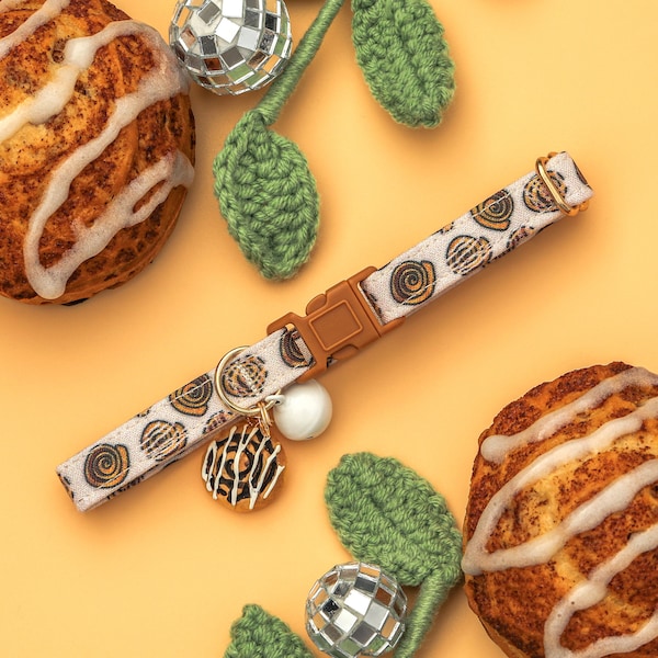Cinnamon Roll Cat Collar, Neutral Dessert Breakaway Cat Collar, Fancy Girl Kitten Collar Safety, Cute Boy Cat Breakaway Collar with Bell