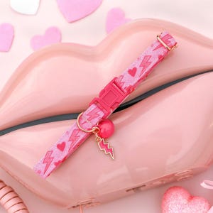 Pink Lightning Heart Cat Collar, Cute Valentines Day Cat Collar Breakaway, Safety Retro Kitten Collar, Groovy Valentine Cat Collar with Bell