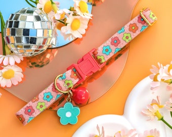 Pink Daisy Cat Collar, Y2k Floral Cat Collar Breakaway, Cute Girl Kitten Collar Safety, Colorful Groovy Summer Cat Collar, Female Cat Collar